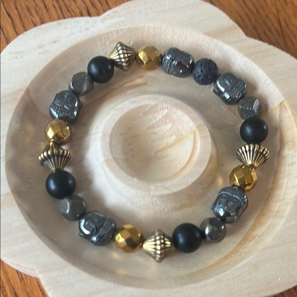 New Stretch Bracelet of Hematite Onyx HypoallergenicMetals & Hematite Buddhas